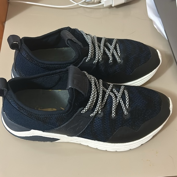 Fly London Sneakers Shoes.Good condition.Size 38,dark blue - Picture 3 of 7